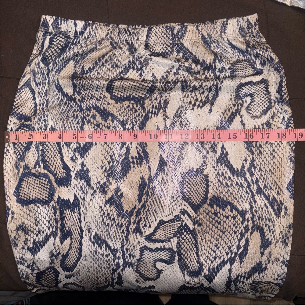 Fashion Nova Reptile Snake Print Midi Skirt - Picture 10 of 14